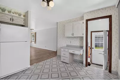 8536  18th Ave, Kenosha, WI 53143 - Photo 8