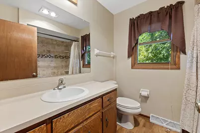 5630  Rachel Gln, Racine, WI 53402 - Photo 30