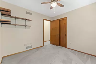 5630  Rachel Gln, Racine, WI 53402 - Photo 34