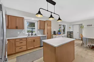 N88W17022 Elmwood Dr, Menomonee Falls, WI 53051 - Photo 8