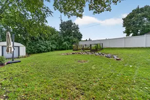 N88W17022 Elmwood Dr, Menomonee Falls, WI 53051 - Photo 22