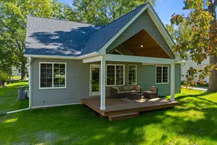 211 S 5th Ave, Walworth, WI 53184 - Photo 4