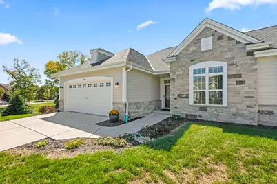 410  Prairie Song Ct, Waukesha, WI 53188 - Photo 46