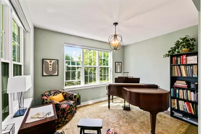 410  Prairie Song Ct, Waukesha, WI 53188 - Photo 8