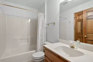 6873 W 7 Mile Rd, Racine, WI 53108 - Photo 30