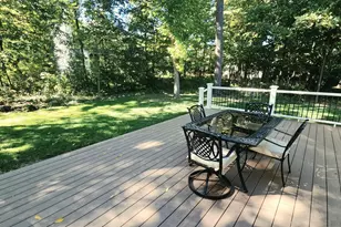 3985 S Stonewood Rd, New Berlin, WI 53151 - Photo 34