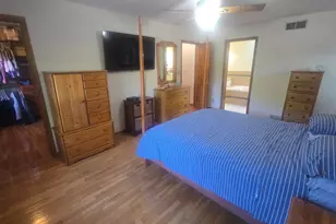 3985 S Stonewood Rd, New Berlin, WI 53151 - Photo 16