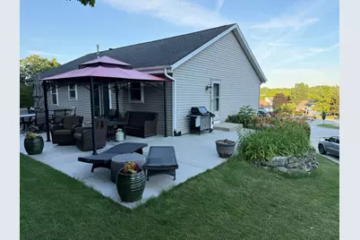 2308  Linda Ct, Waukesha, WI 53188 - Photo 34