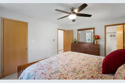 2308  Linda Ct, Waukesha, WI 53188 - Photo 22