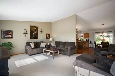 2308  Linda Ct, Waukesha, WI 53188 - Photo 12