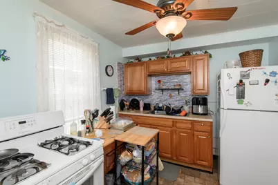 1212  The Strand -, Waukesha, WI 53186 - Photo 10