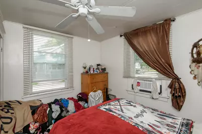 1212  The Strand -, Waukesha, WI 53186 - Photo 26