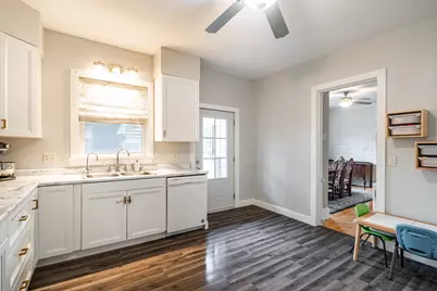 2401 S Williams St, Milwaukee, WI 53207 - Photo 8