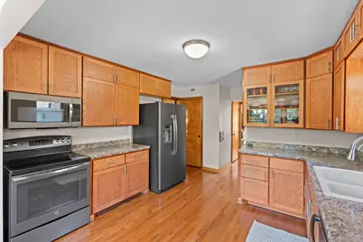 12312 W McShane Rd, Franklin, WI 53132 - Photo 8