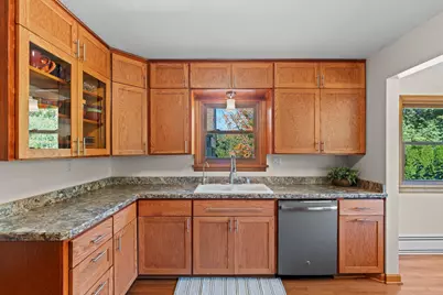 12312 W McShane Rd, Franklin, WI 53132 - Photo 6