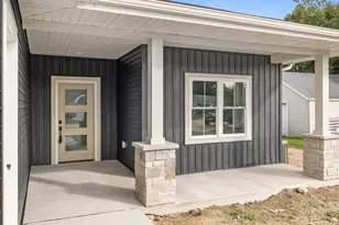 1915 Paul Rd, Manitowoc, WI 54220 - Photo 2