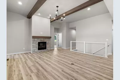 1915  Paul Rd, Manitowoc, WI 54220 - Photo 4