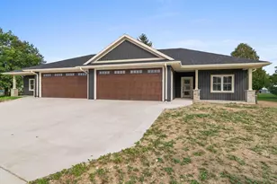 1915 Paul Rd, Manitowoc, WI 54220 - Photo 1