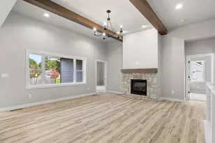 1917 Paul Rd, Manitowoc, WI 54220 - Photo 8