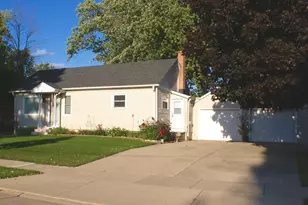 5523 49th Ave, Kenosha, WI 53144 - Photo 2
