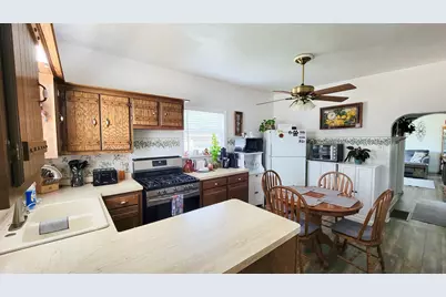 5523  49th Ave, Kenosha, WI 53144 - Photo 4