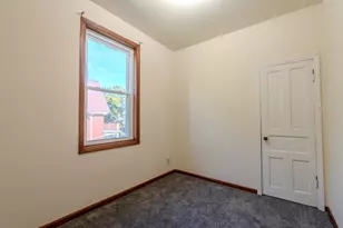 2161 S 11th St, Milwaukee, WI 53215 - Photo 8