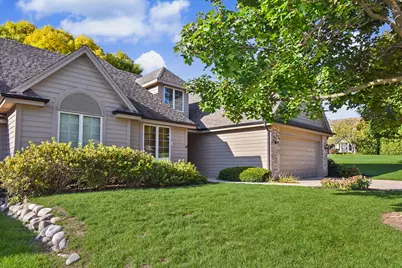 19185  Stonehedge Dr #B, Brookfield, WI 53045 - Photo 32