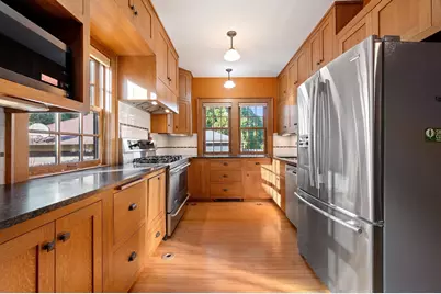 2508 E Beverly Rd, Shorewood, WI 53211 - Photo 16
