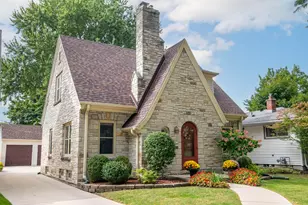 2473 N 84th St, Wauwatosa, WI 53226 - Photo 2