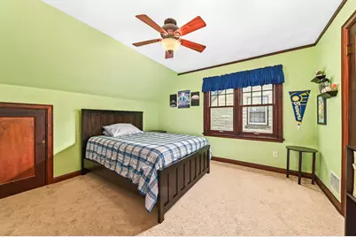 2473 N 84th St, Wauwatosa, WI 53226 - Photo 16