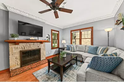 2473 N 84th St, Wauwatosa, WI 53226 - Photo 6