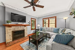 2473 N 84th St, Wauwatosa, WI 53226 - Photo 6