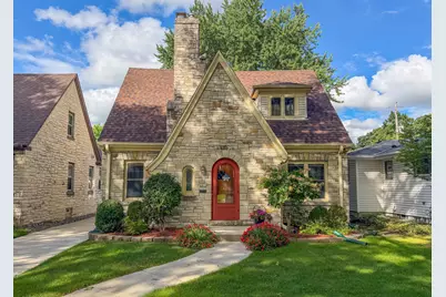 2473 N 84th St, Wauwatosa, WI 53226 - Photo 1