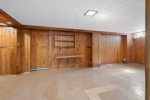 1036 N 17th St, Manitowoc, WI 54220 - Photo 32