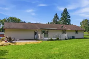 N65W28506 Fairlane Dr, Merton, WI 53029 - Photo 36