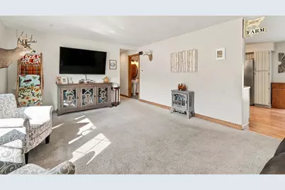 N65W28506  Fairlane Dr, Merton, WI 53029 - Photo 4