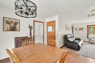 N65W28506 Fairlane Dr, Merton, WI 53029 - Photo 8