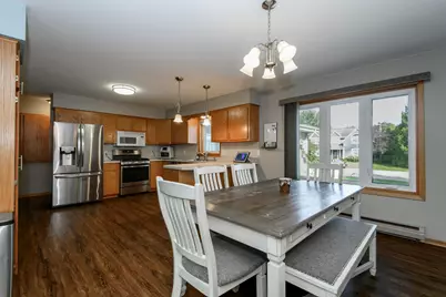 414  Whipple Tree Ln, Racine, WI 53185 - Photo 8