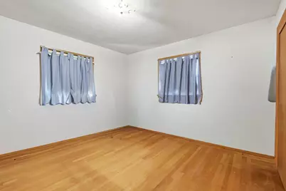 1721  Cedar St, South Milwaukee, WI 53172 - Photo 12