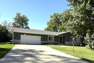 W165S7391 Bellview Dr, Muskego, WI 53150 - Photo 1