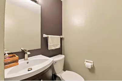 213  Richard St, Waukesha, WI 53189 - Photo 22