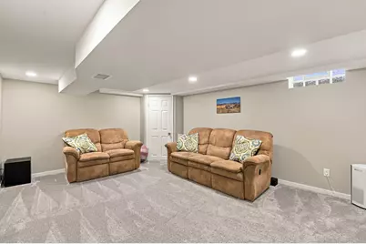 213  Richard St, Waukesha, WI 53189 - Photo 18