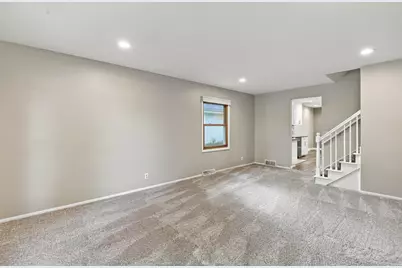 213  Richard St, Waukesha, WI 53189 - Photo 8