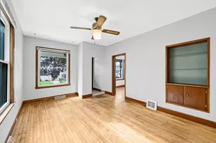3248 S Delaware Ave, Milwaukee, WI 53207 - Photo 10