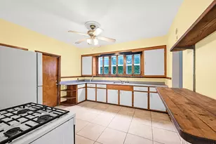 3248 S Delaware Ave, Milwaukee, WI 53207 - Photo 12