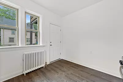 2905 N Bartlett Ave, Milwaukee, WI 53211 - Photo 24
