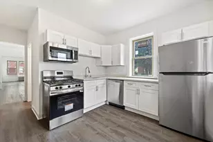 2905 N Bartlett Ave, Milwaukee, WI 53211 - Photo 22