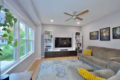 2806 S Austin St, Milwaukee, WI 53207 - Photo 4