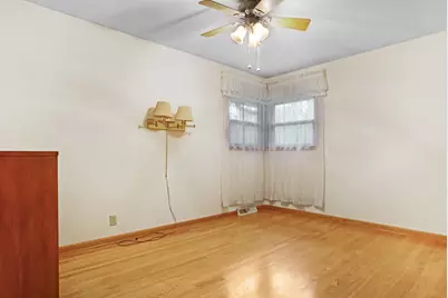 W183N5895  Spruce Ln, Menomonee Falls, WI 53051 - Photo 18