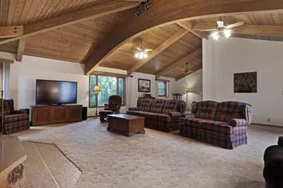 W183N5895  Spruce Ln, Menomonee Falls, WI 53051 - Photo 14